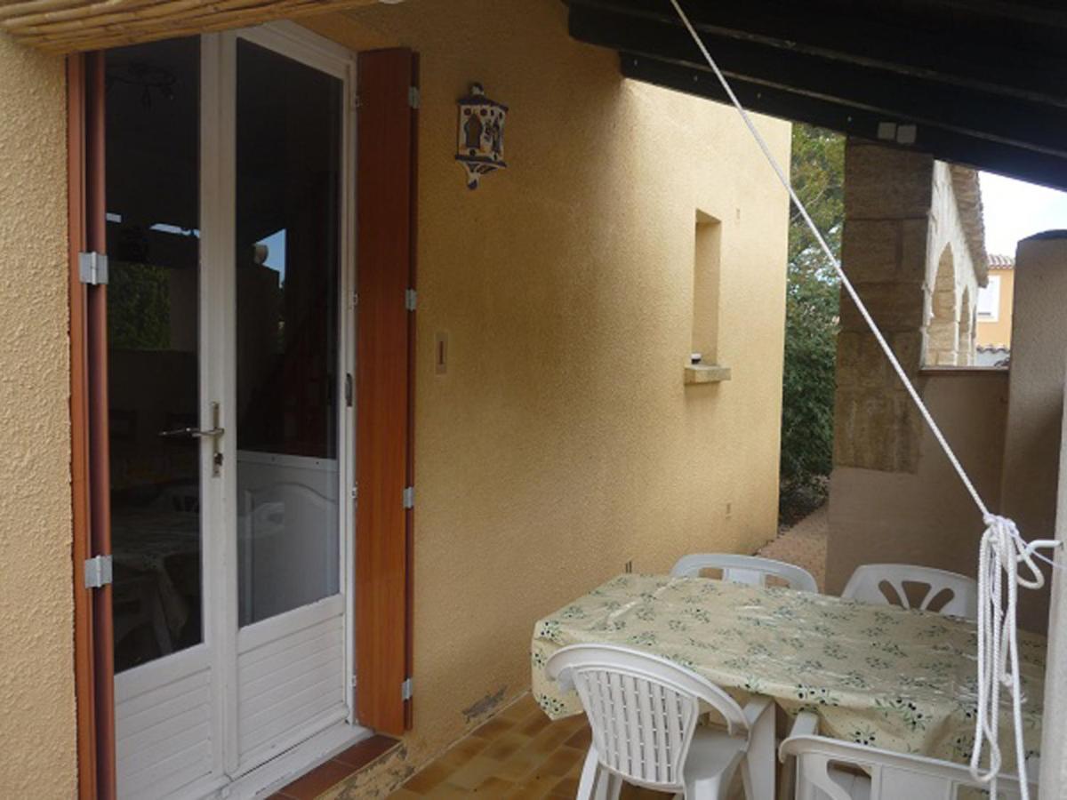 Gites Le Pressoir Vias Exterior photo